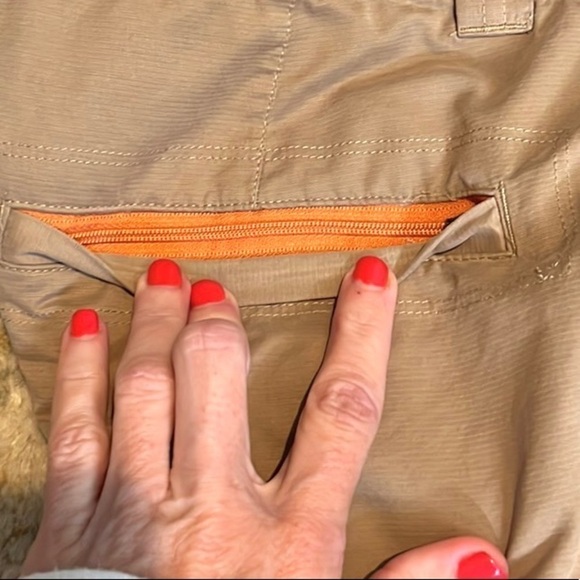 Orvis,Khaki Flat-Front,Pocketed Shorts, Hidden Cargo Pocket, Excellent!Size 38 - Picture 6 of 7